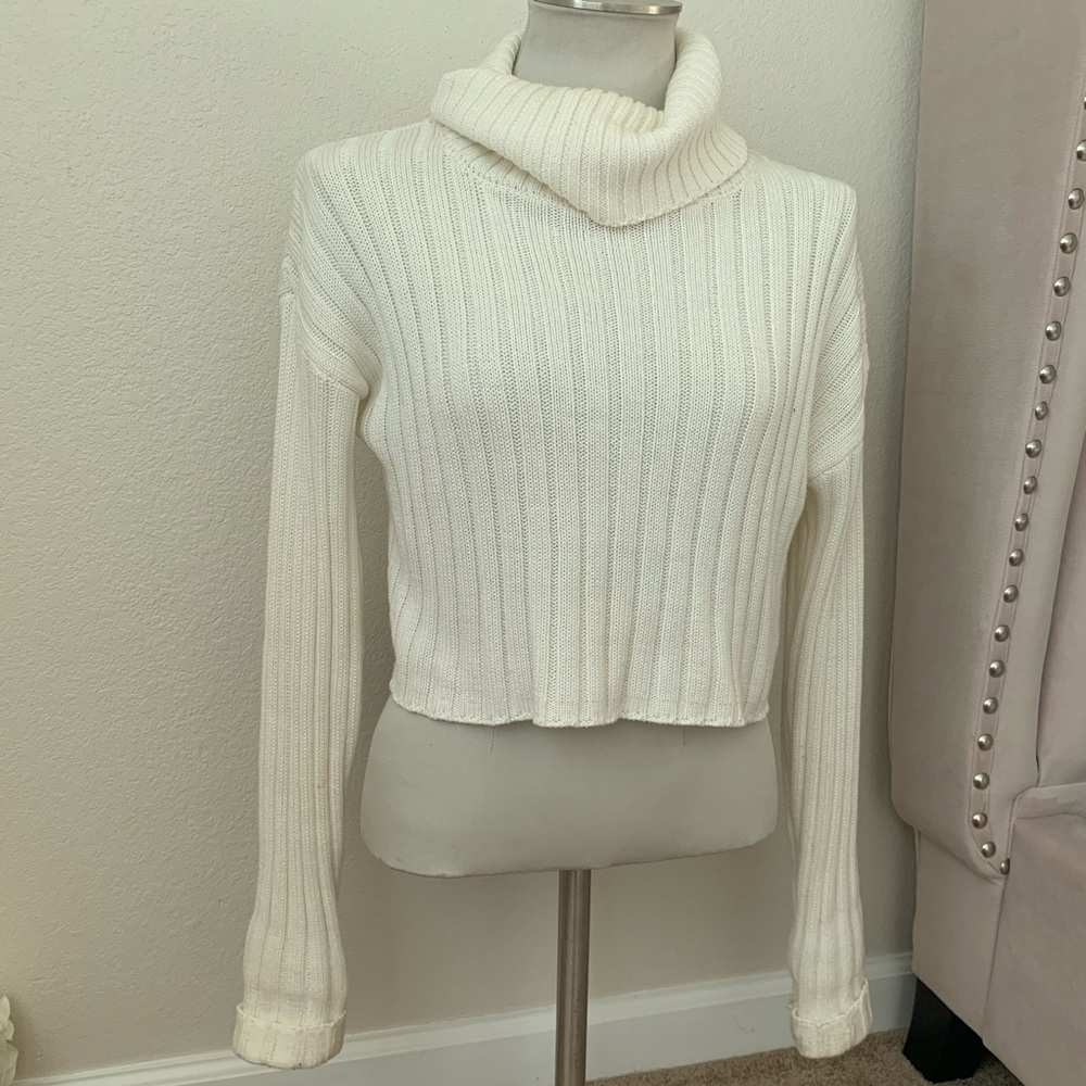 Turtle neck sweater
